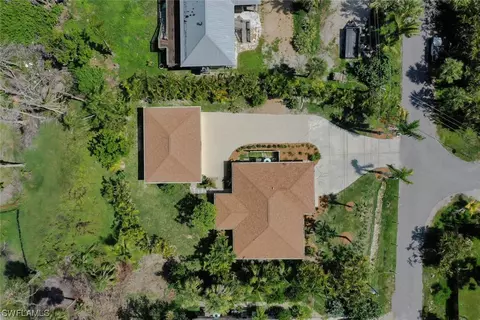 16620 Wisteria Dr, Fort Myers, FL 33908