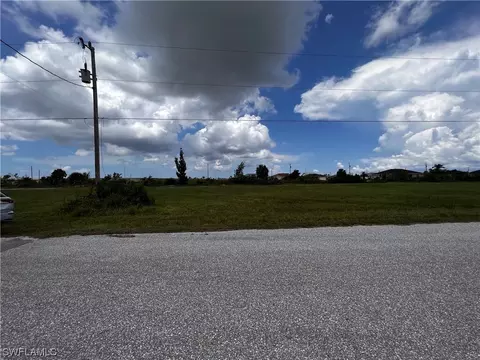 1008 NW 31st Ave, Cape Coral, FL 33993