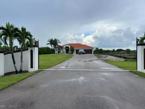 4019 22nd Ave NE, Naples, FL 34120