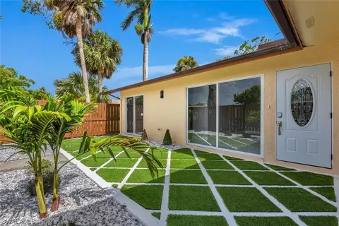 6303 Royal Woods Dr, Fort Myers, FL 33908