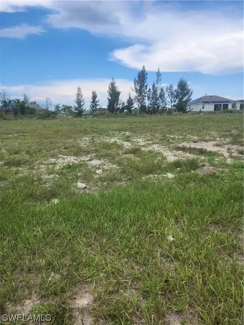 2034 NW 17th Ave, Cape Coral, FL 33993