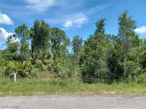 2910 43rd St W, Lehigh Acres, FL 33971