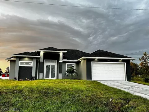 760 Cashmere Ave, Lehigh Acres, FL 33974