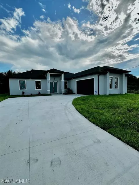 850 Nimitz Blvd, Lehigh Acres, FL 33974