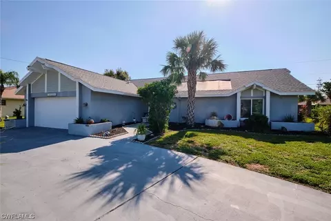 3823 SE 4th Ave, Cape Coral, FL 33904