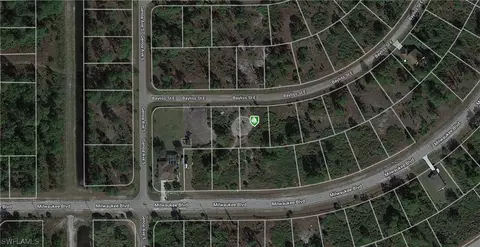 1110 Bayliss St E, Lehigh Acres, FL 33974