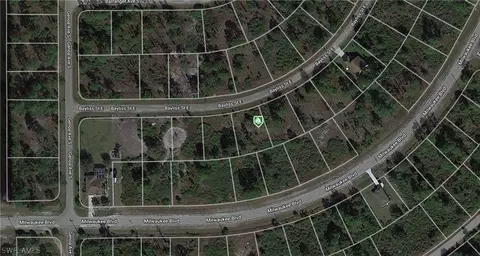 1114 Bayliss St E, Lehigh Acres, FL 33974