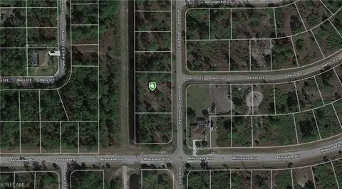 584 Genoa Ave S, Lehigh Acres, FL 33974