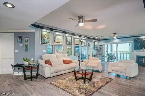 1925 Clifford St #703, Fort Myers, FL 33901