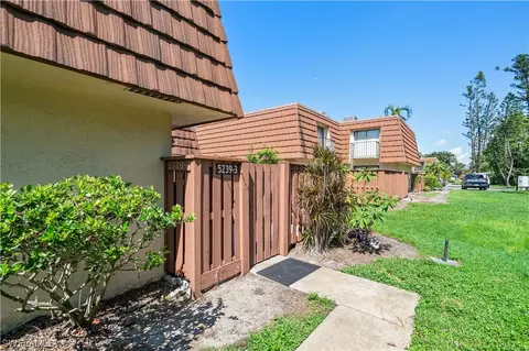 529 Cedarbend Dr #3, Fort Myers, FL 33919