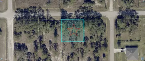 2404 E 15th St, Lehigh Acres, FL 33972