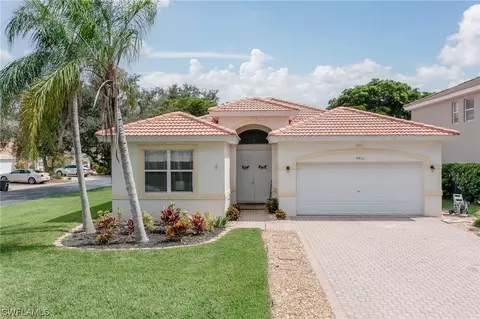 9452 Golden Rain Ln, Fort Myers, FL 33967