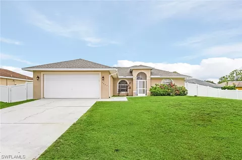 3905 5th St W, Lehigh Acres, FL 33971