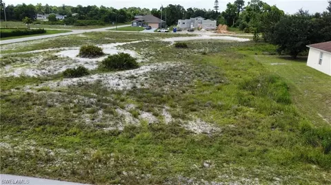 3316 28th St SW, Lehigh Acres, FL 33976