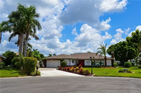 1069 Bal Isle Dr, Fort Myers, FL 33919