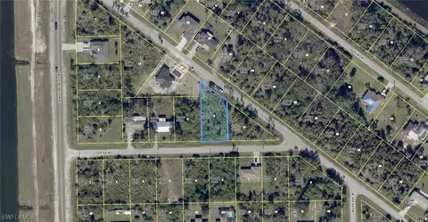 3310 27th St W, Lehigh Acres, FL 33971