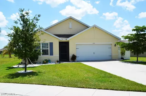 8331 Tortoise Isle Ct, Lehigh Acres, FL 33972