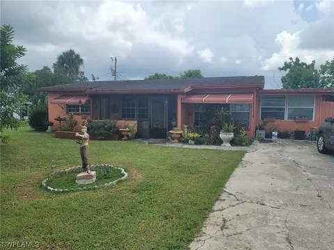 204 E Bougainvillea Rd, Lehigh Acres, FL 33936