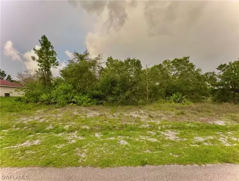 404 Leroy Ave, Lehigh Acres, FL 33972
