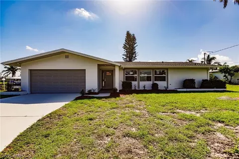 4103 SE 1st Ave, Cape Coral, FL 33904