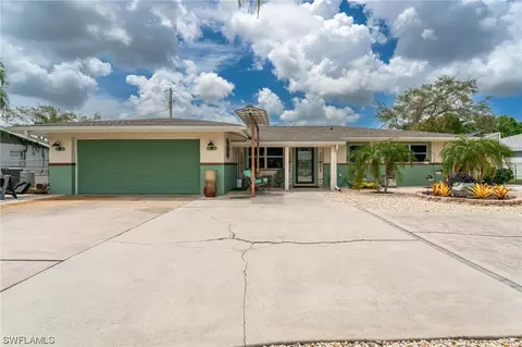 4551 Orange Grove Blvd, North Fort Myers, FL 33903