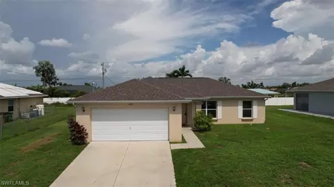 1109 NE 2nd Pl, Cape Coral, FL 33909
