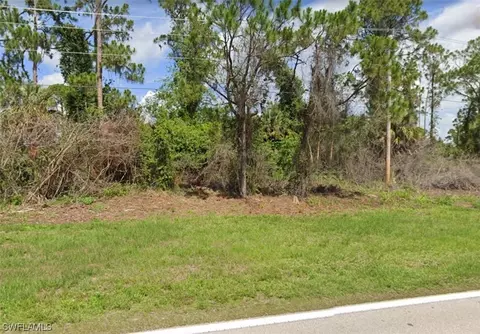 340 Columbus Blvd S, Lehigh Acres, FL 33974