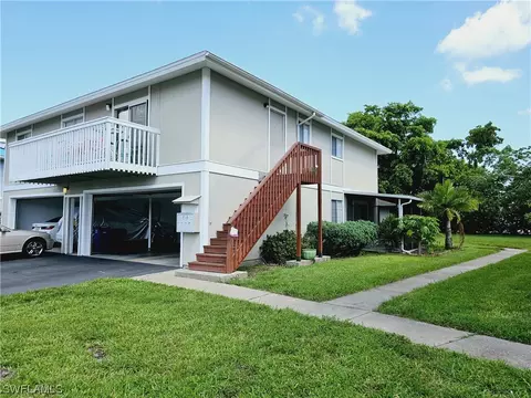 3335 Ottawa Cir #4, Fort Myers, FL 33907