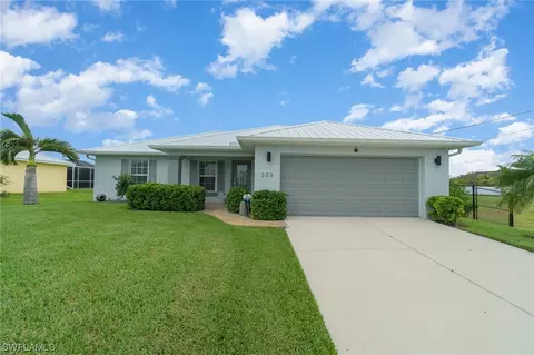 303 NW 24th Pl, Cape Coral, FL 33993