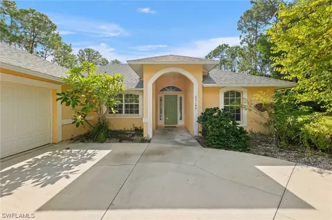 25147 Luci Dr, Bonita Springs, FL 34135