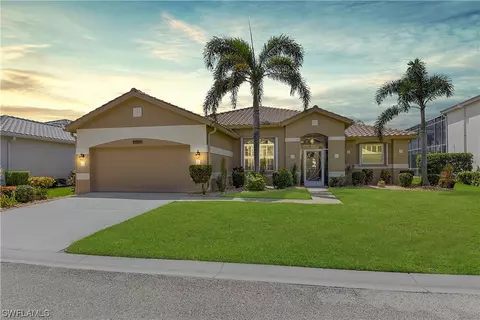 11087 Lakeland Cir, Fort Myers, FL 33913
