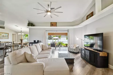 1732 SW 47th St, Cape Coral, FL 33914
