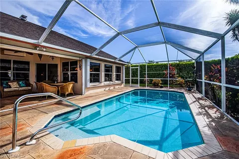 22130 Seashore Cir, Estero, FL 33928 photo 2