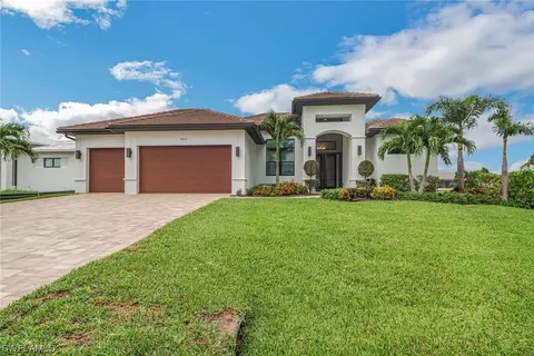 3029 SW 26th Pl, Cape Coral, FL 33914