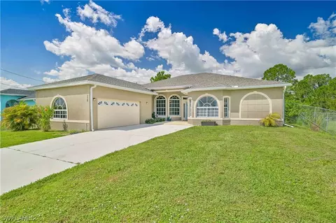338 Pyramid Ave, Lehigh Acres, FL 33974