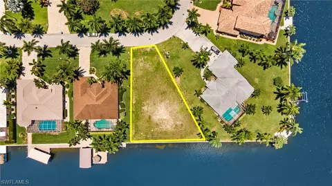 2627 SW 41st St, Cape Coral, FL 33914