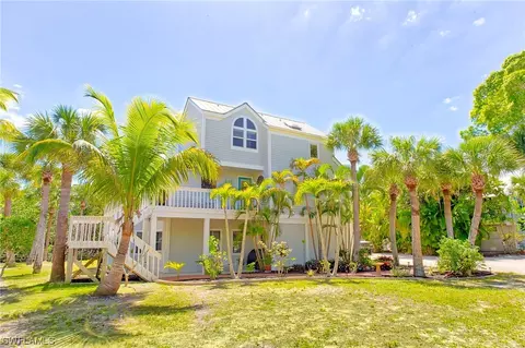 501 Lagoon Dr, Sanibel, FL 33957