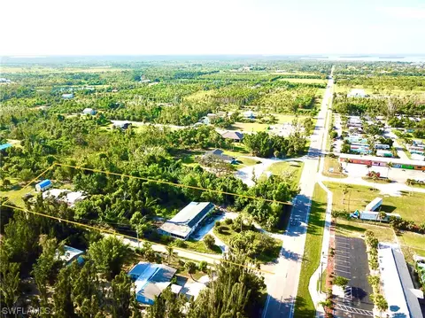 7431 Ontario Dr, Bokeelia, FL 33922