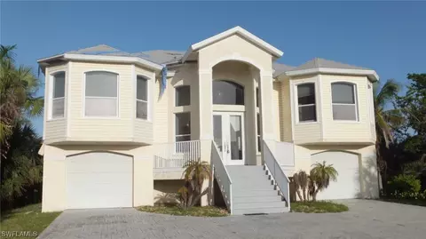21650 Indian Bayou Dr, Fort Myers Beach, FL 33931