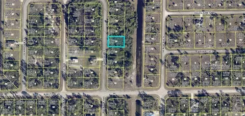 1071 Dearborn St, Lehigh Acres, FL 33974