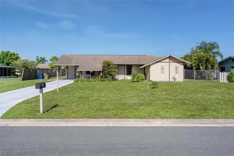 111 Kerr Cir, Lehigh Acres, FL 33936