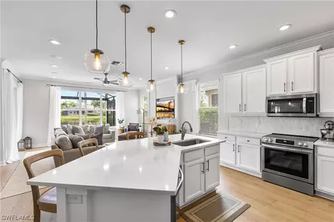 10298 Carolina Willow Dr, Fort Myers, FL 33913