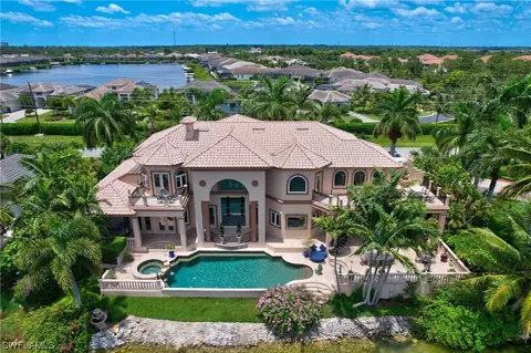 5960 Harborage Dr, Fort Myers, FL 33908