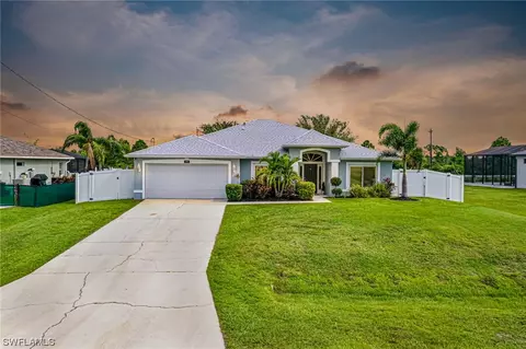 1923 NW 31st Ter, Cape Coral, FL 33993