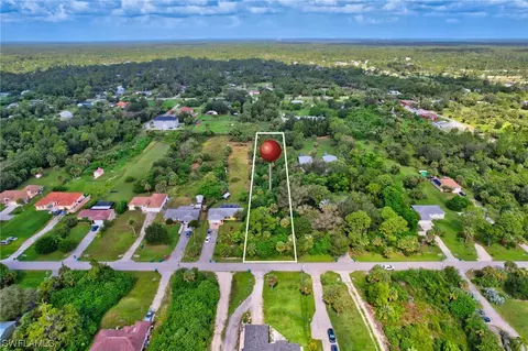 39267840003 14th St NE, Naples, FL 34120