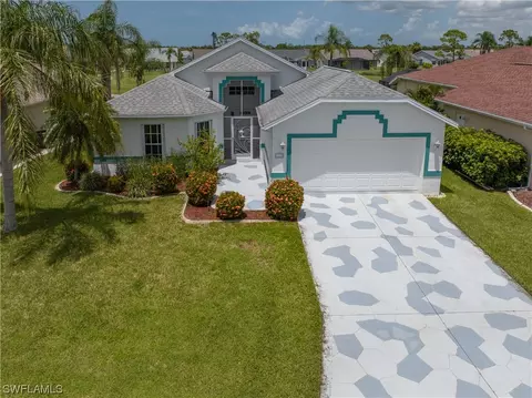 17721 Pineapple Palm Ct, North Fort Myers, FL 33917