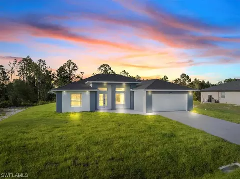 3828 21st St W, Lehigh Acres, FL 33971