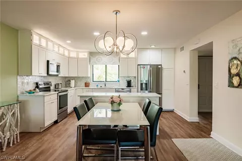 4250 Steamboat Bnd #202, Fort Myers, FL 33919