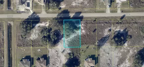 2911 49th St SW, Lehigh Acres, FL 33976
