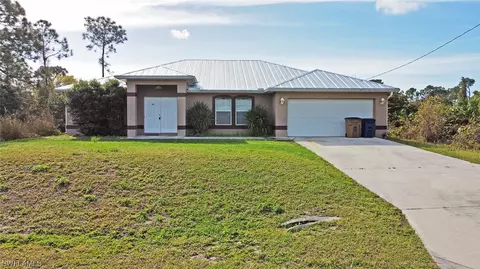 866 Carbon St E, Lehigh Acres, FL 33974